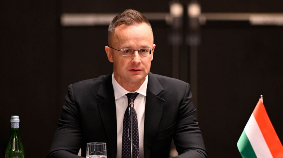 Сіярто похвалився, що Угорщина не дала ЄС запровадити санкції проти глави РПЦ Кирила