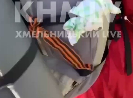 Із хресної ходи УПЦ вилучили “колорадську” стрічку