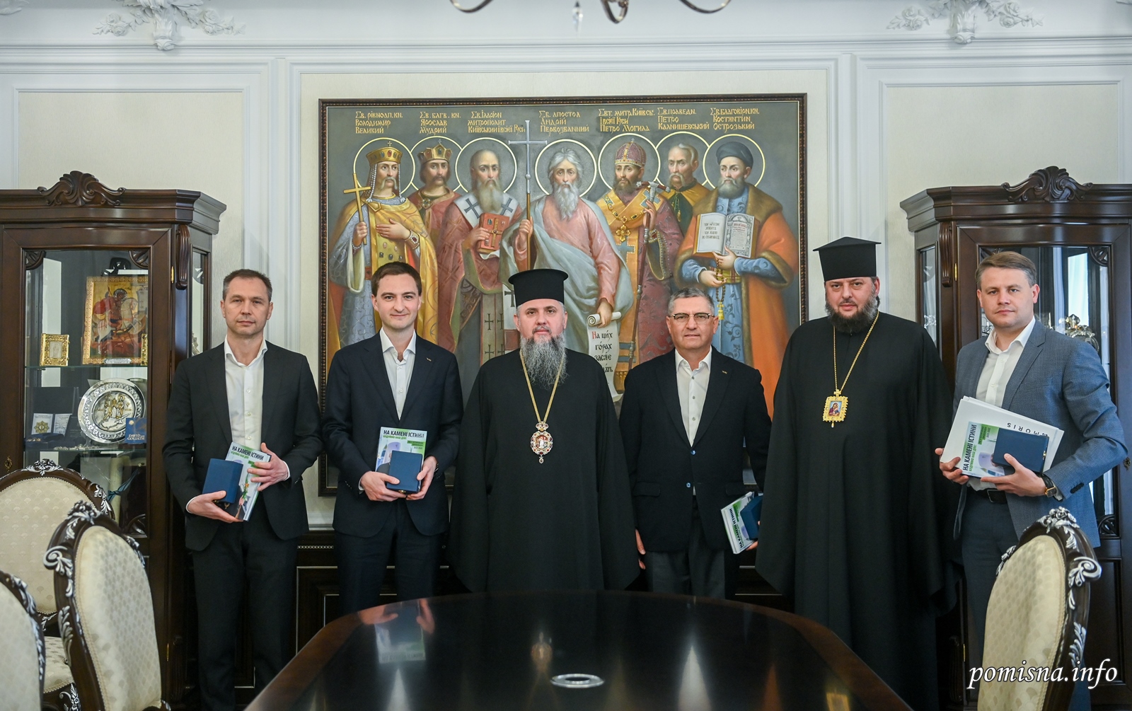Митрополит Епіфаній підписав меморандум про відновлення пам’яток в Тернопільській області