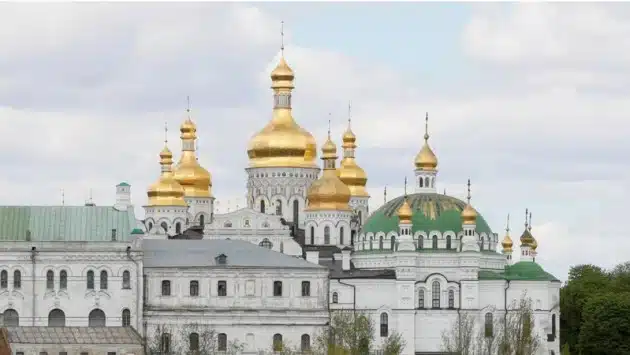 Стало відомо, що на території Києво-Печерської лаври можуть знести 15 незаконних споруд