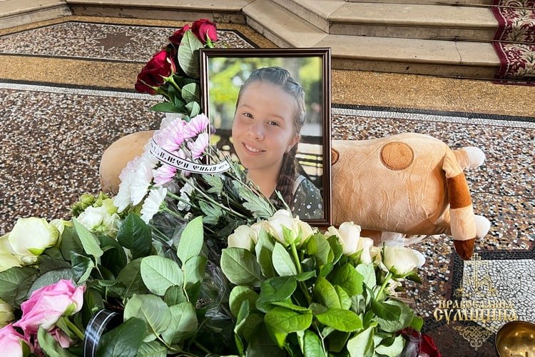 У Сумській єпархії відспівали дітей, які загинули внаслідок російського удару.