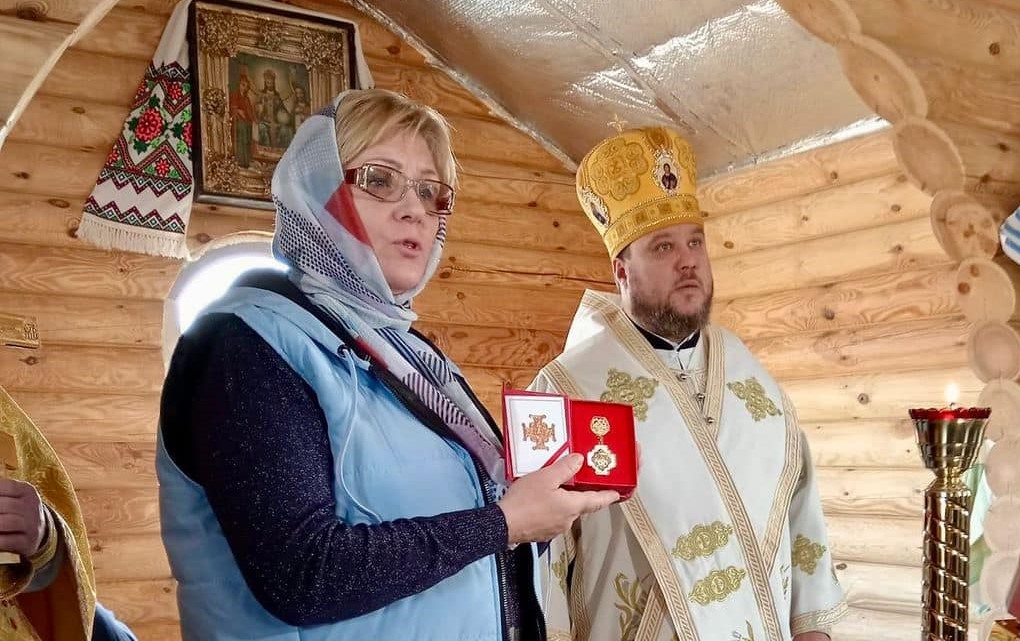 Мама загиблого воїна збудувала перший храм ПЦУ в рідному селищі