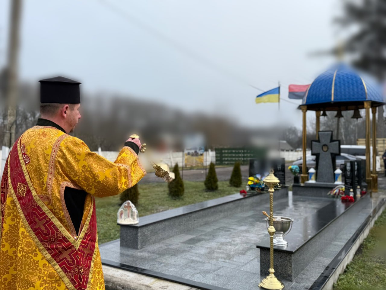 В одній із військових частин Хмельницької області відбулось освячення поклонного Хреста Господнього та Алеї пам’яті загиблих воїнів України