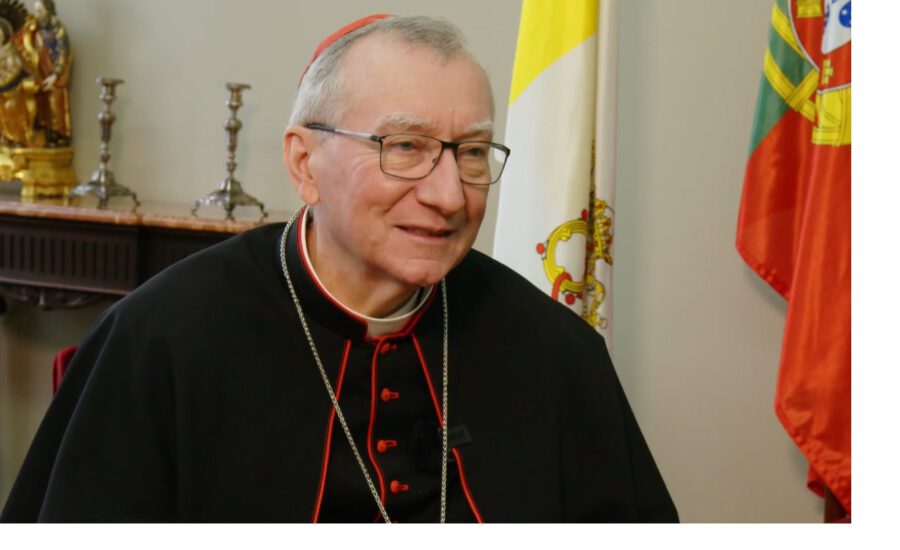 Чи Папа Франциск піде у відставку? Свою думку висловив кардинал Паролін