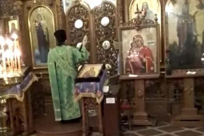 У центрі Києва у одному з храмів УПЦ досі поминають патріарха Кирила