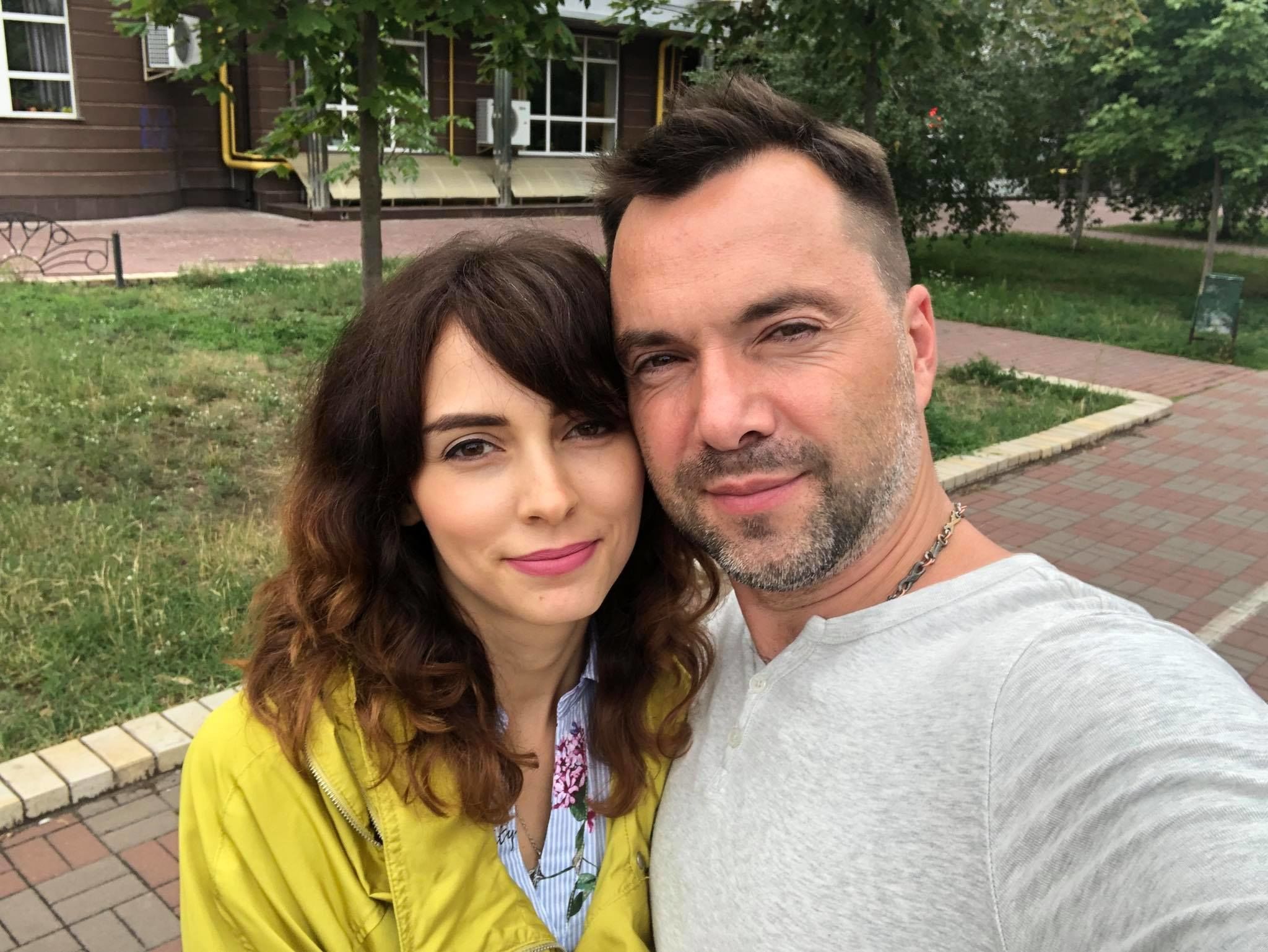 Олексій Арестович прийняв участь в Богословській консультації з приводу "гонінь на УПЦ" й висловився в підтримку Церкві.