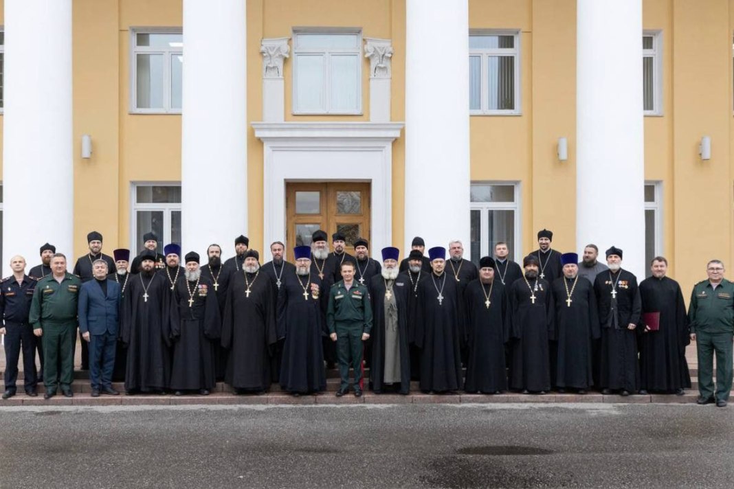 РПЦ готує капеланів для підтримки агресії: Церква навчає священників "служінню" на війні проти України