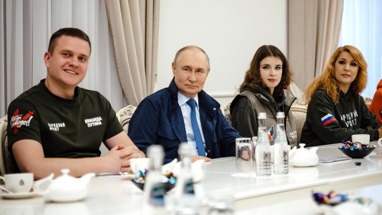 Путін: Священнослужителі майже всіх наших конфесій на бойовому посту