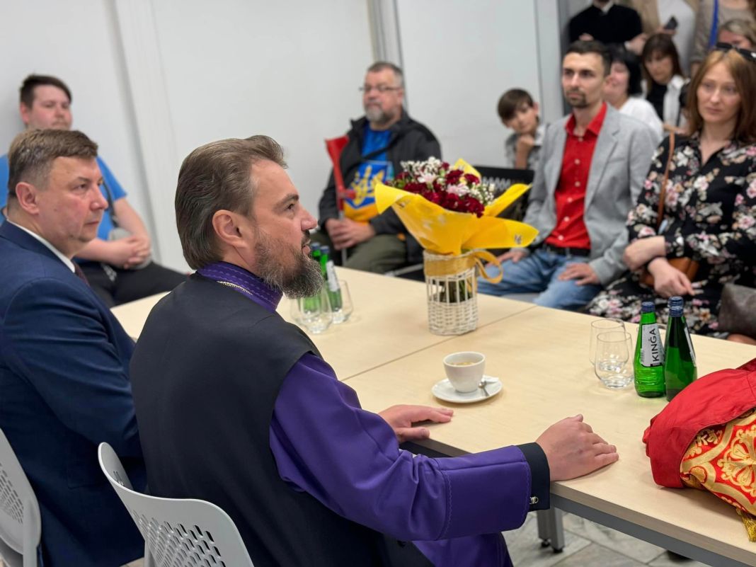 Митрополит ПЦУ зустрівся з українською громадою у Вроцлаві