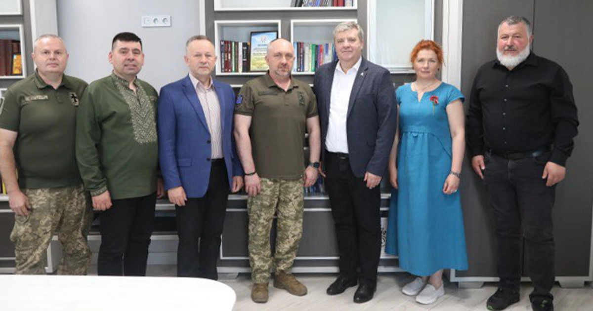 Командувач Сухопутних військ ЗСУ Павлюк зустрівся з лідерами євангельських церков