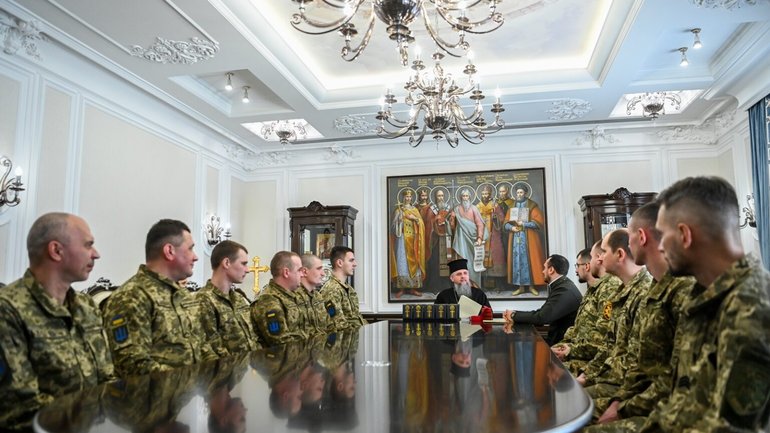Митрополит Епіфаній відзначив воїнів Окремої президентської бригади
