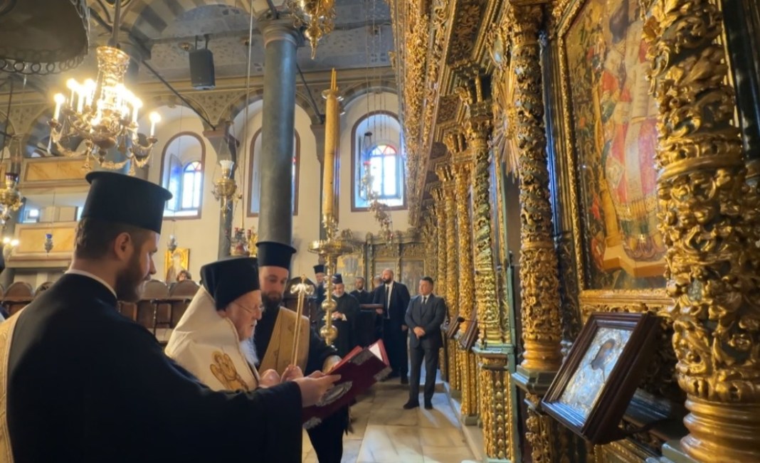 Патріарх Варфоломій помолився за жертв аварії потягів у Греції