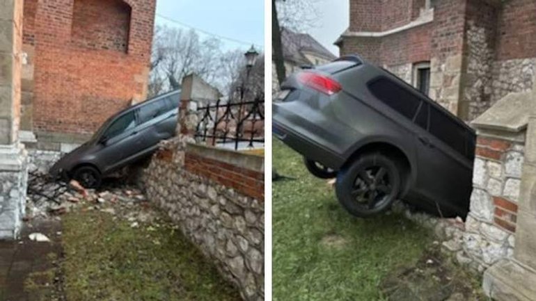П'яний українець на авто протаранив огорожу церкви у Кракові