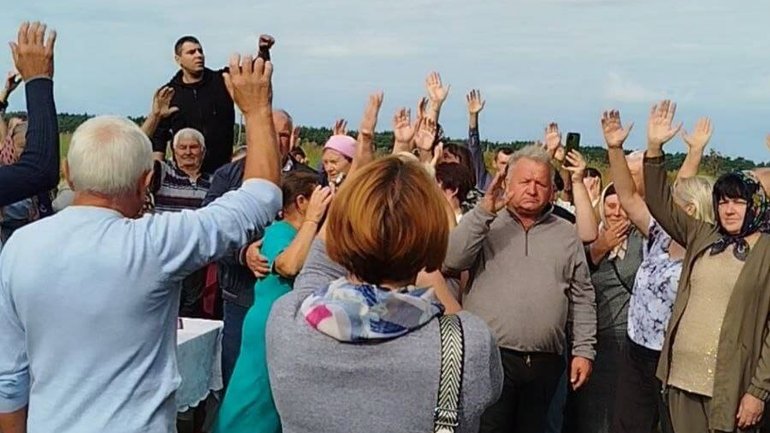 На Рівненщині релігійна громада ухвалила рішення вийти з УПЦ і приєднатися до ПЦУ