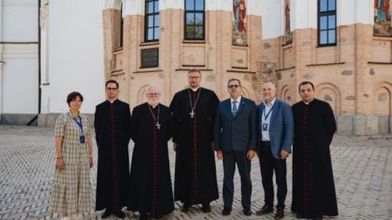 У Києво-Печерській лаврі розповіли про візит Ватиканської делегації