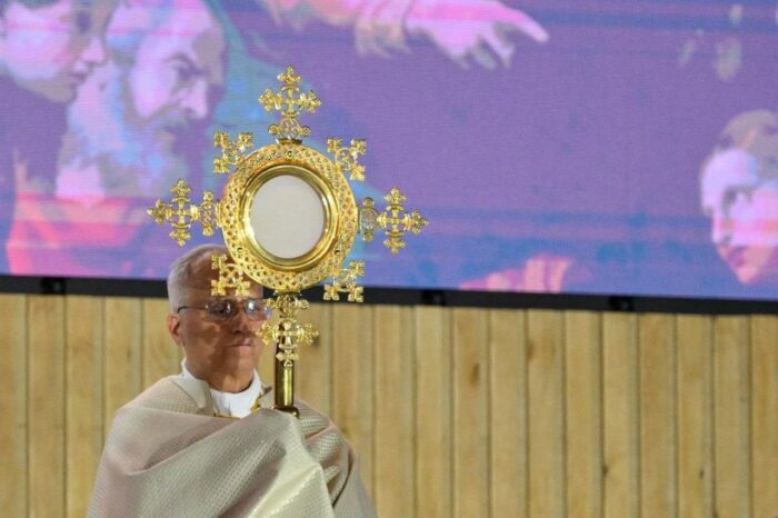 Папа до молоді: надихайтесь апостолами — християнами, які жили в язичницькому світі