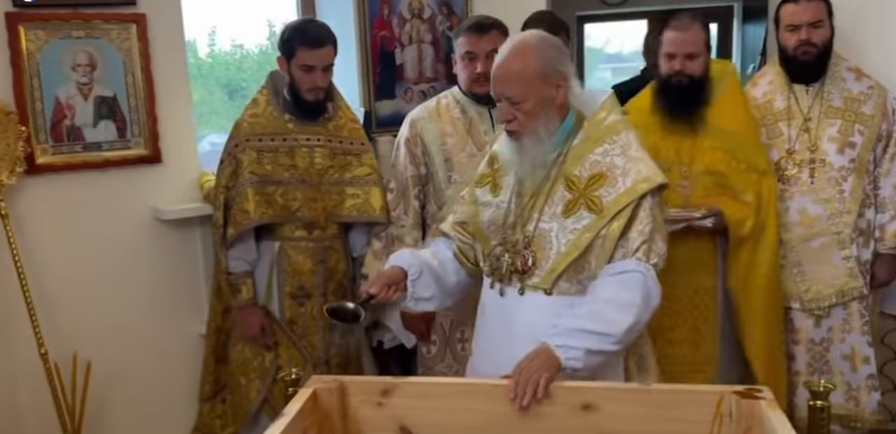 В Одеській та Хустській єпархіях ієрархи УПЦ освятили нові храми.