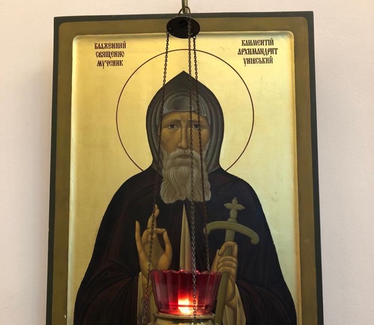 Католиків у російському Володимирі змусили зняти ікону Климентія Шептицького
