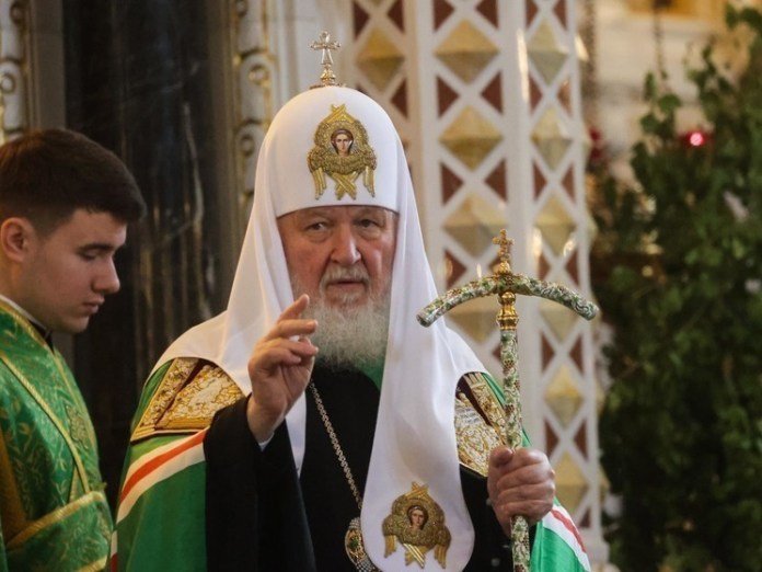 “Приходьте з каяттям!” Гундяєв обіцяє прощення “грішникам”, які повтікали з Росії