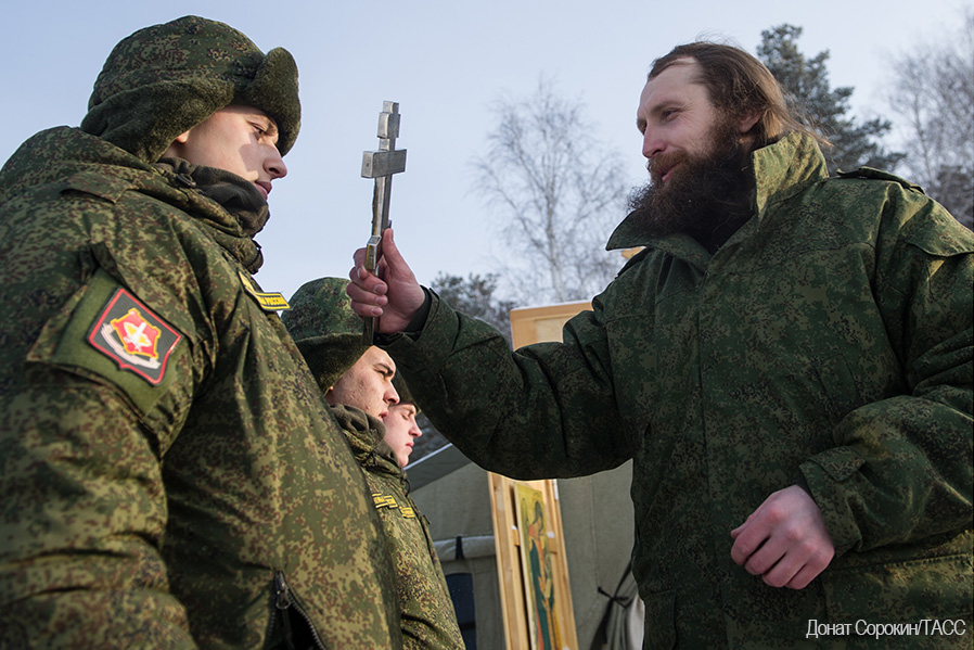 Священник РПЦ замість антимінса використав кістки російських солдат - росЗМІ