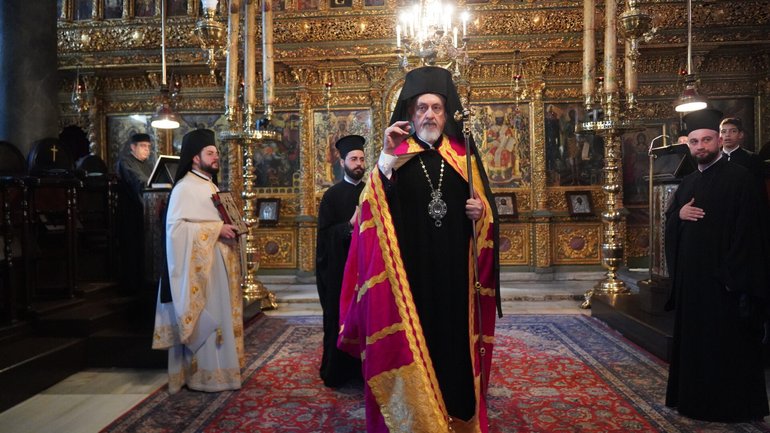 Митрополит Халкідонський: Міжнародна спільнота повинна підтримати Україну діями