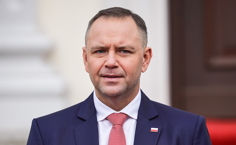Захист традиційного шлюбу: у Польщі заблокували легалізацію одностатевих союзів