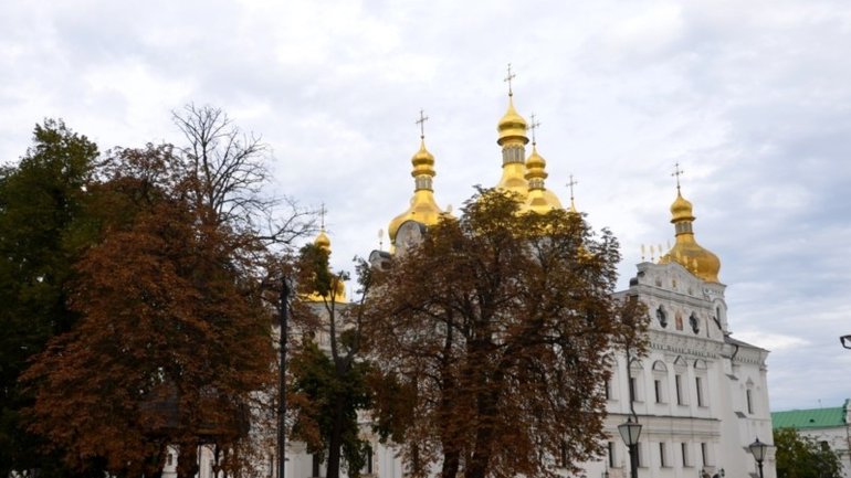 На території Києво-Печерської лаври обстежили 200-літні каштани