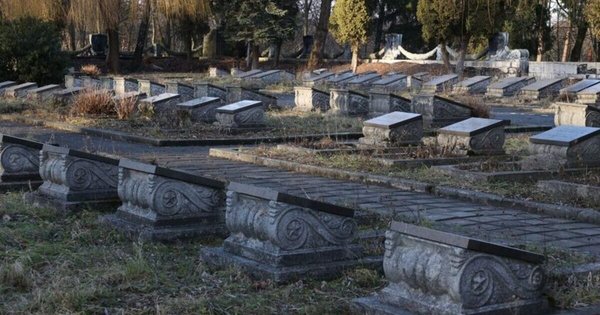 У Львові розпочнуть роботи з перенесення радянських поховань з Пагорба Слави