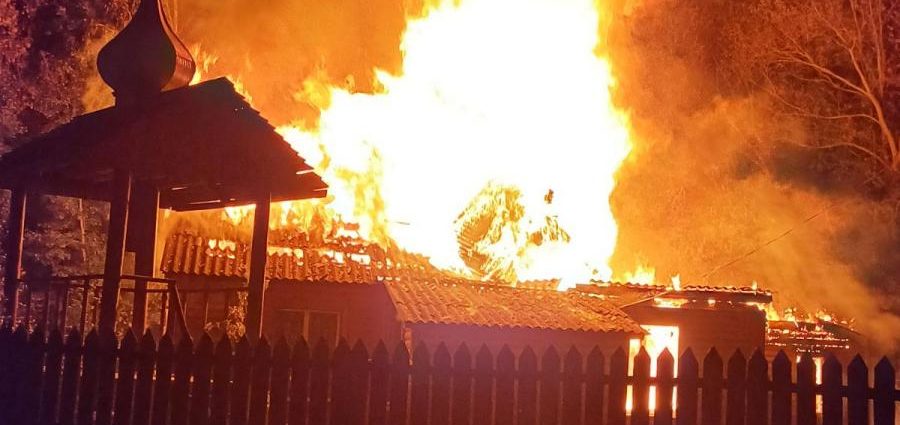 На Житомирщині повністю згорів храм УПЦ