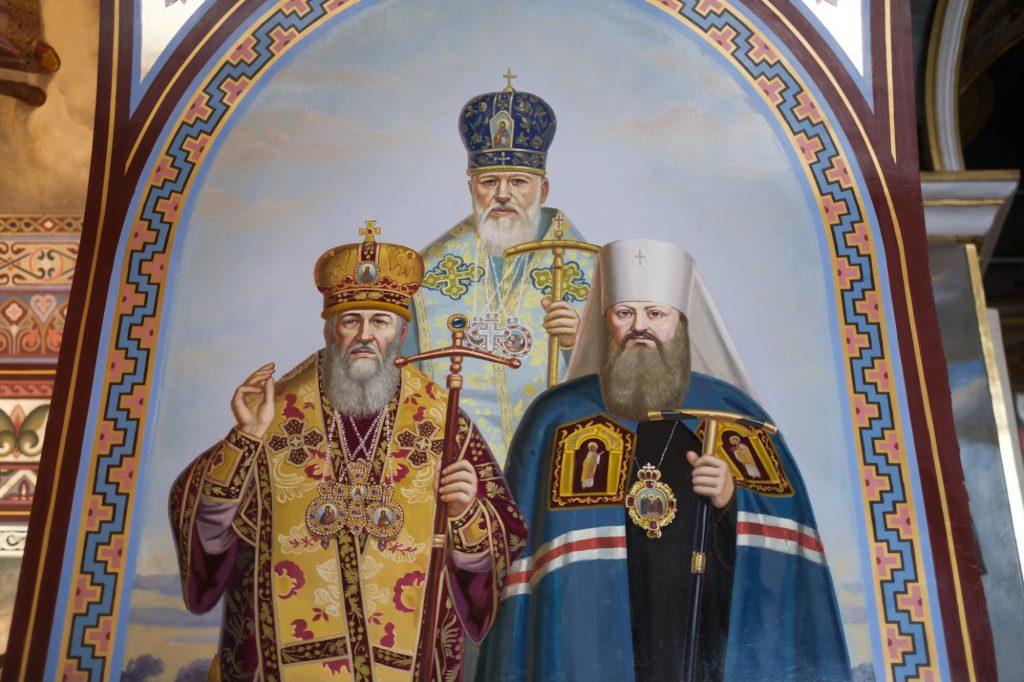 У лаврі приберуть фреску з Онуфрієм і Павлом