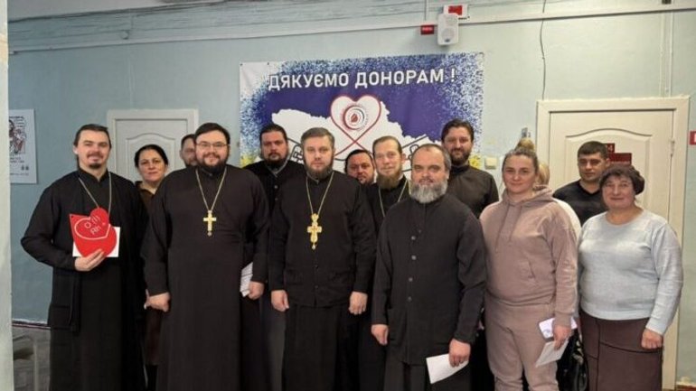 50 представників Рівненської єпархії УПЦ здали кров для онкохворих дітей