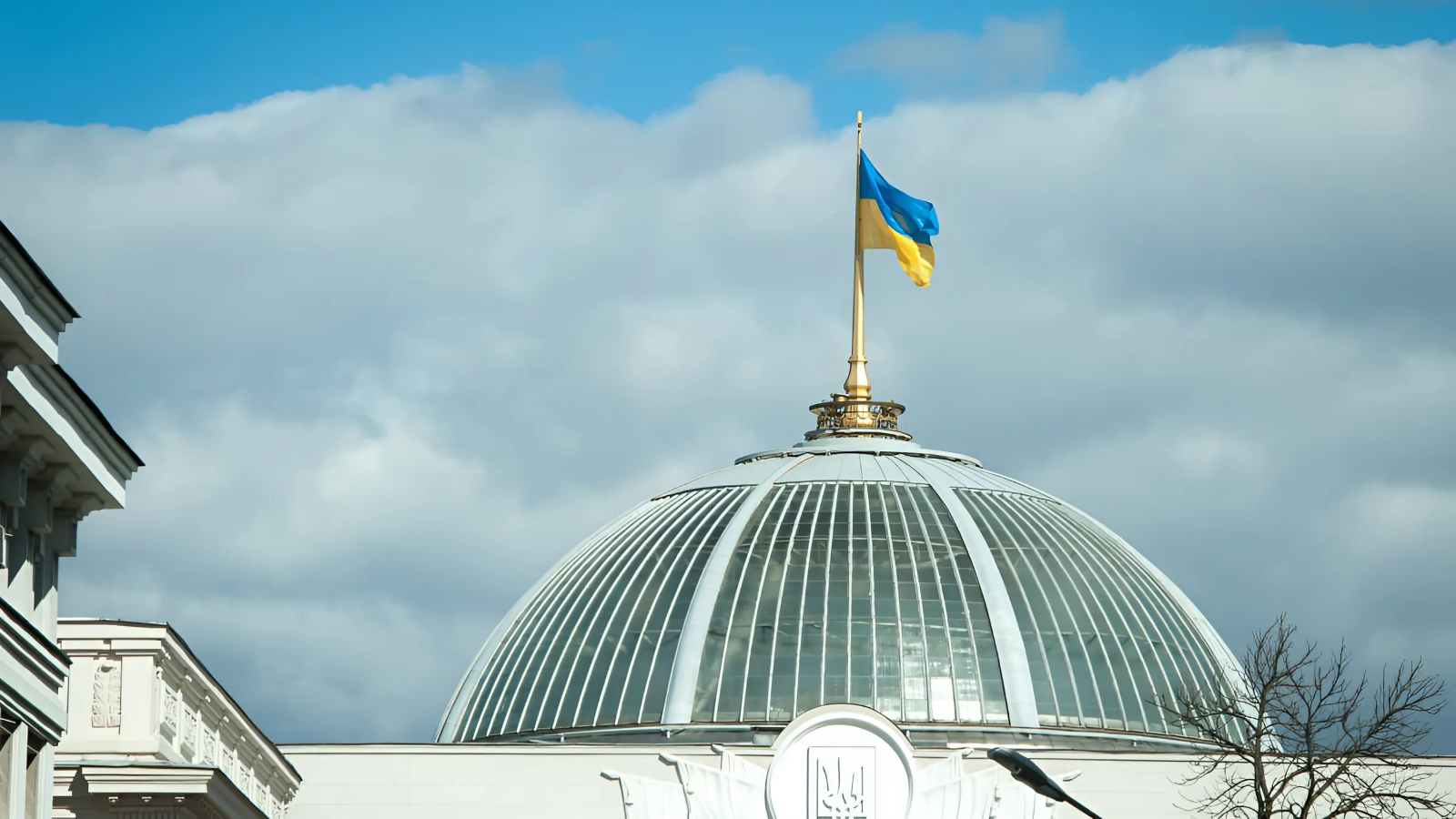 ВРУ спростила діяльність парафій