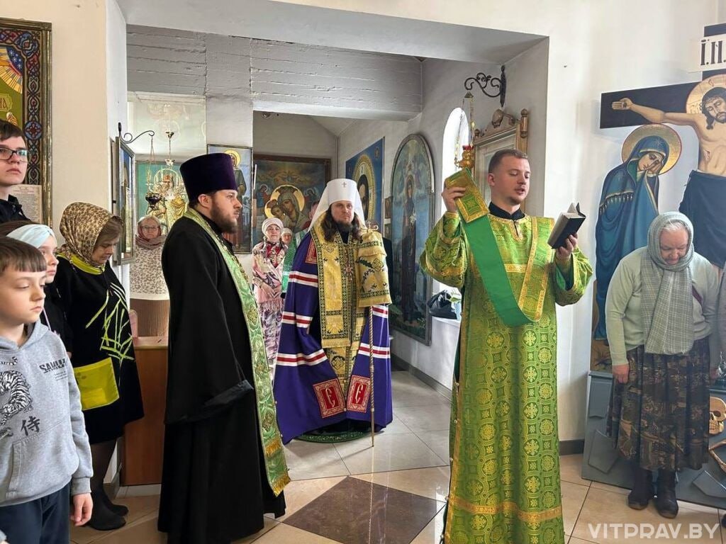 Підсанкційного митрополита-втікача УПЦ помітили на Богослужінні в Білорусі