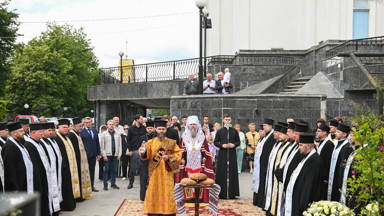 Митрополит Епіфаній з першосвятительським візитом відвідує Рівненщину