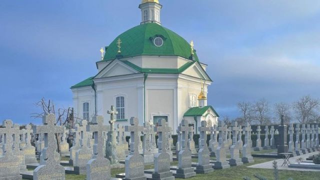 У Почаєві упц "незаконно" приватизувала стародавній храм