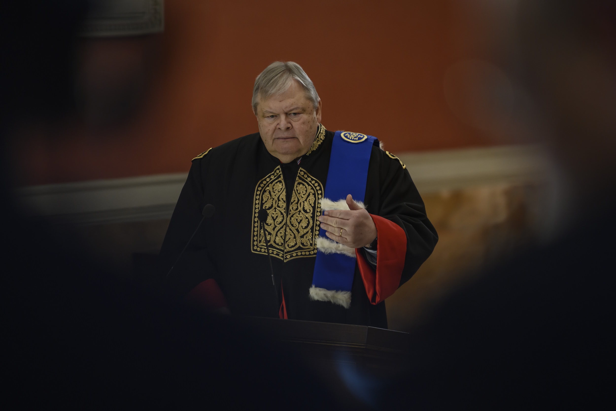 Евангелоса Венізелоса було визнано почесним доктором Національного та Каподістрійського університету Афін
