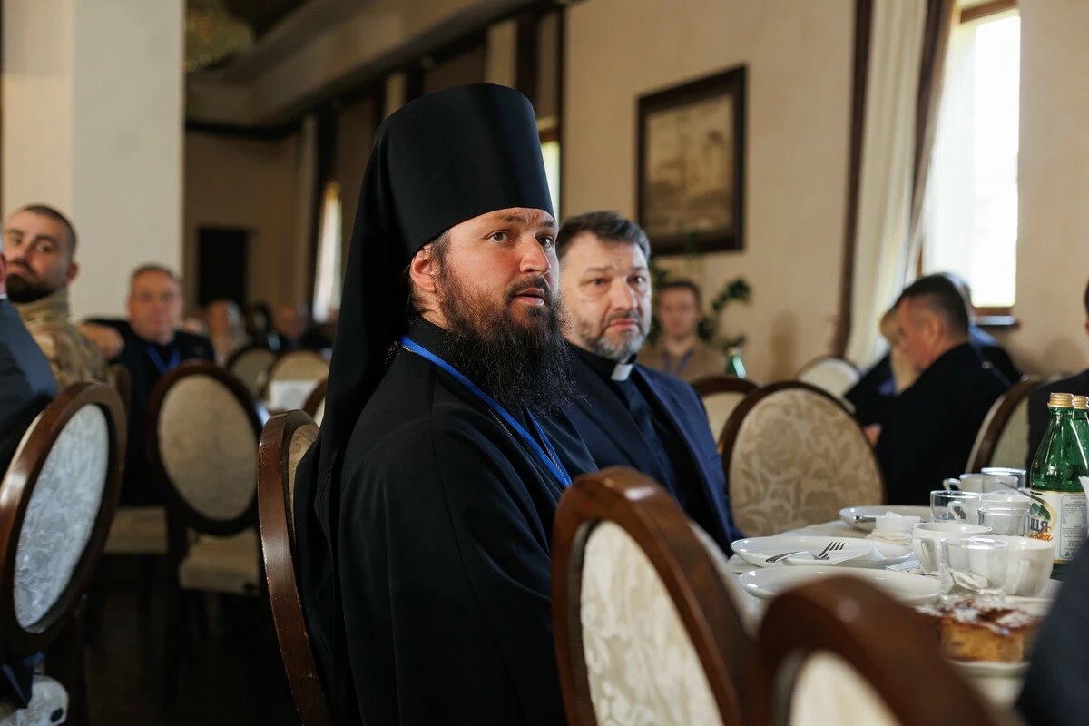 В Ужгороді представники ПЦУ відмовилися від участі в молитовному сніданку, на який влада запросила УПЦ