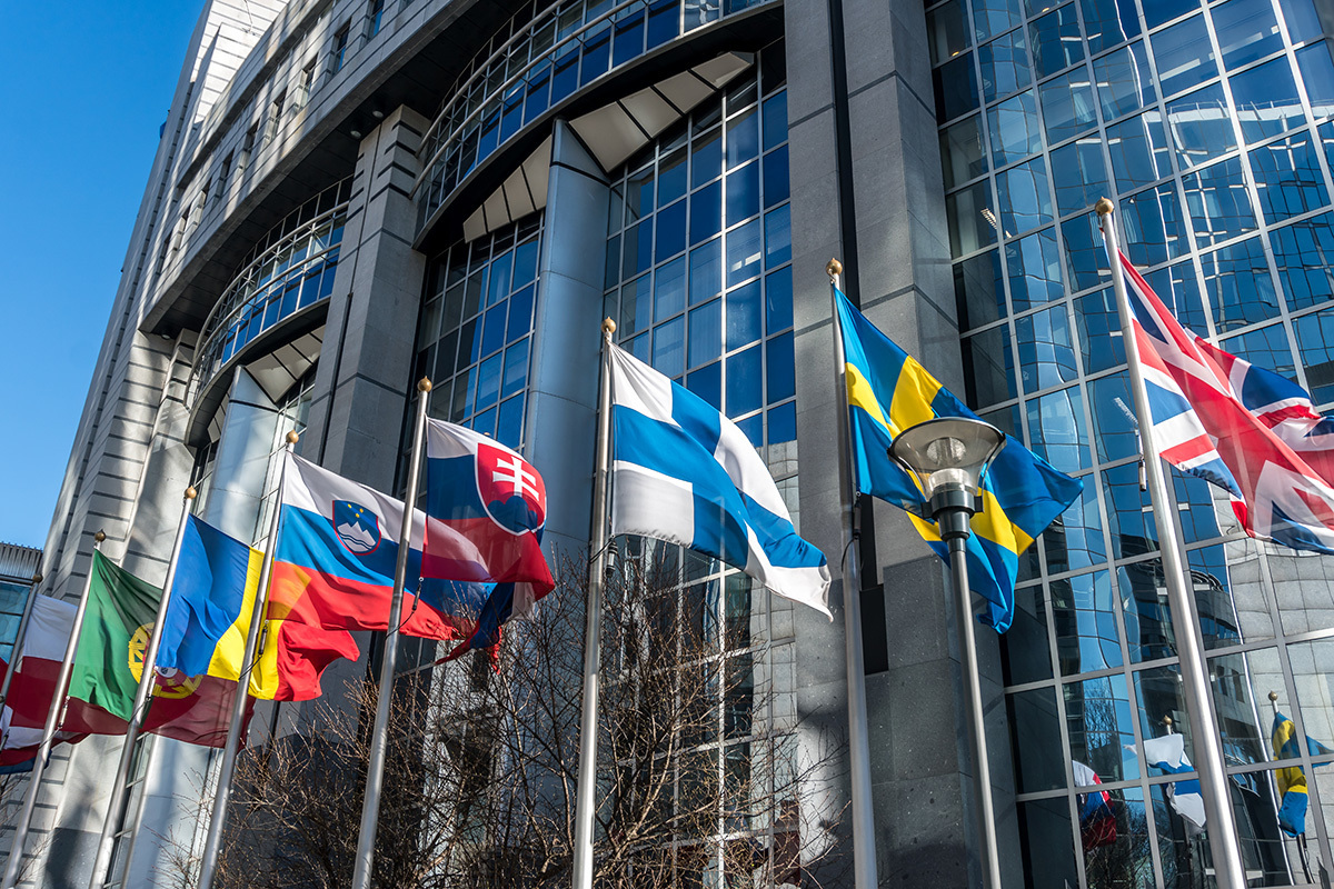 ЄС атакує християнство: новий звіт підкріплений фондами Сороса і Гейтсів звинувачує віруючих у «загрозі прогресу»
