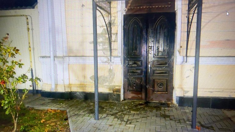 Невідомі підпалили синагогу у Миколаєві