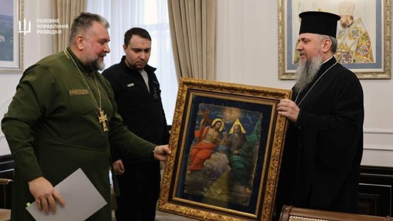 Буданов передав Предстоятелю ПЦУ віднайдену ікону ХІХ століття