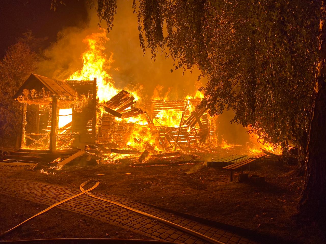 На Рівненщині згоріла 150-літня церква, парафіяни якої приєдналися до ПЦУ - Релігійна правда