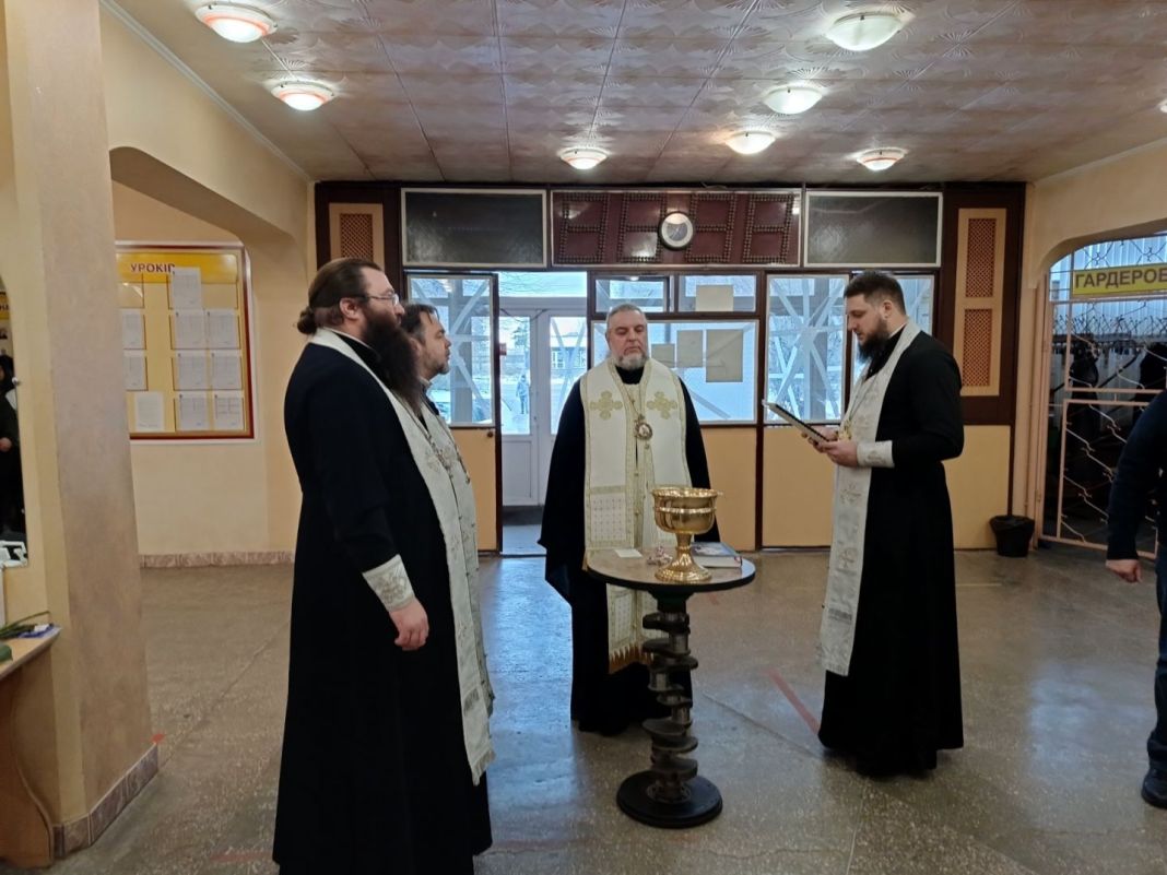 Митрополит Симеон благословив вінницький профтехцентр, що прихистив переселенців