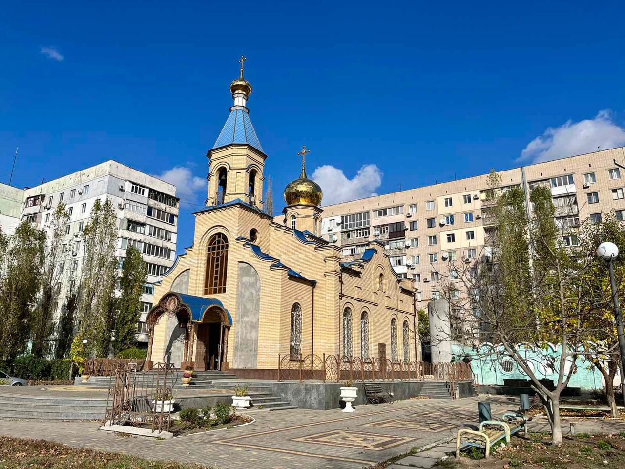 Внаслідок обстрілу російськими військами зазнав пошкоджень храм на честь Касперівської ікони Божої Матері у м. Херсон.