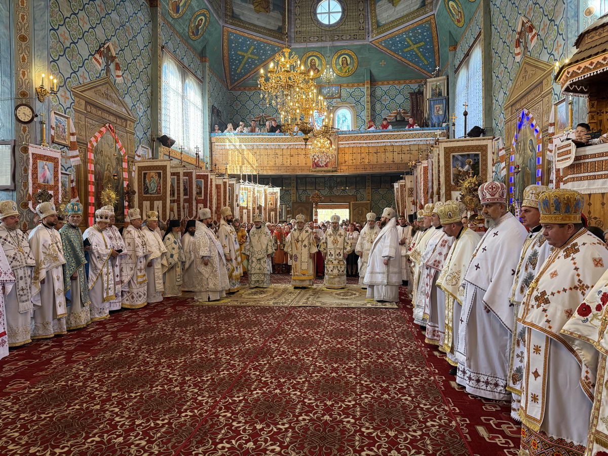 У Космачі вшанували 35-річчя єпископської хіротонії Патріарха Володимира