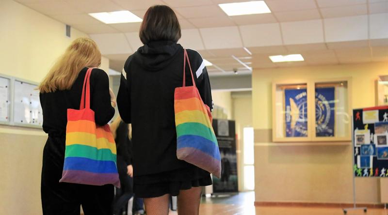У школах Чехії розповідатимуть дітям про ЛГБТ, навіть якщо їхні батьки проти цього