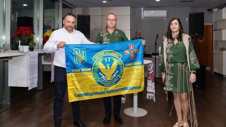 В Іспанії під час благодійної коляди зібрали понад 3 тисячі євро для ЗСУ