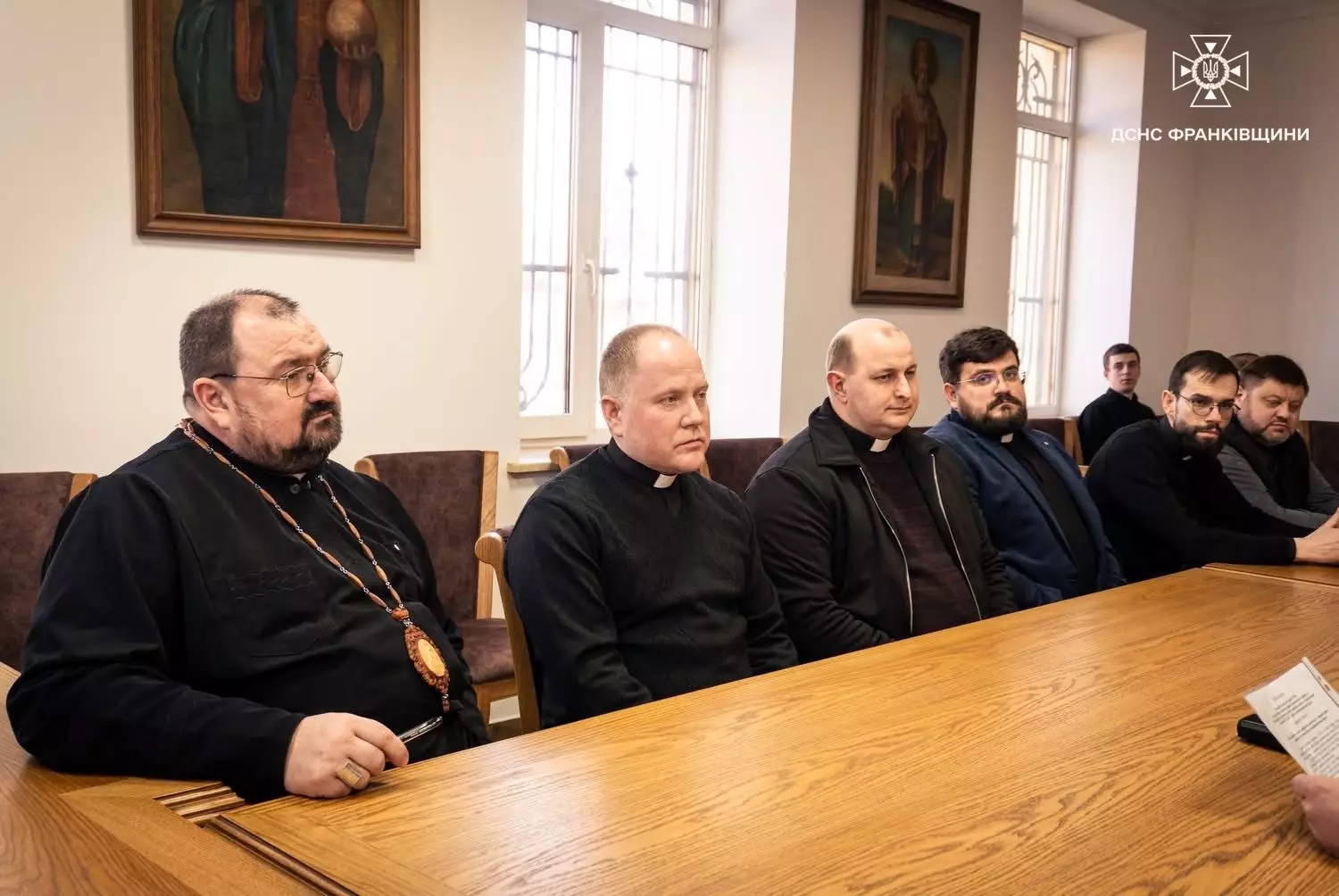 Рятувальники закликали священнослужителів донести до людей небезпеку підпалів сухої трави