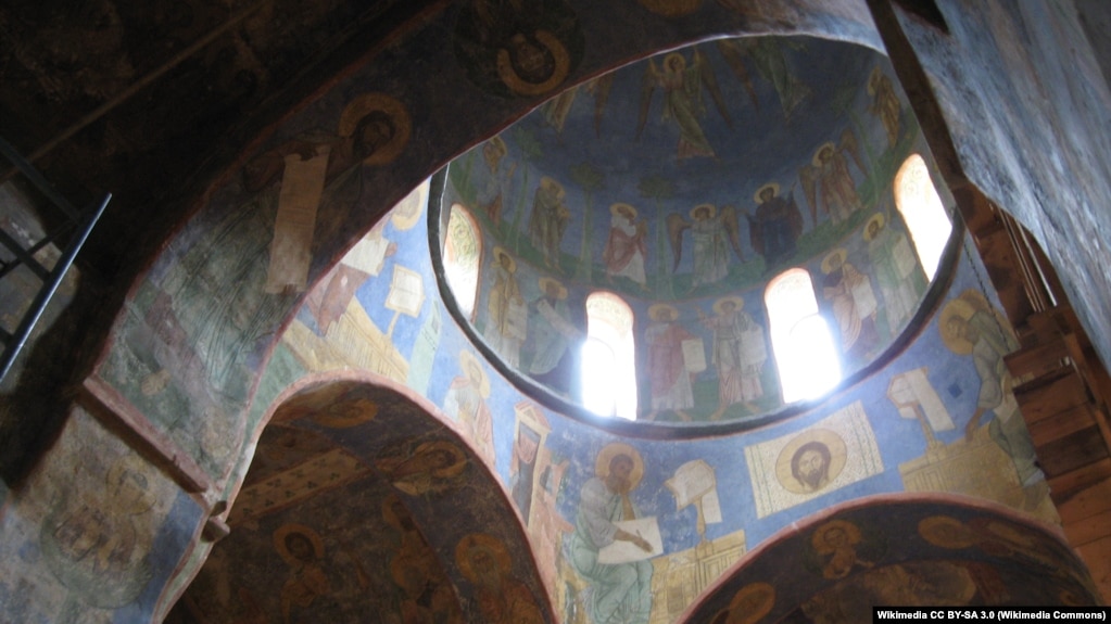 Фрески XII века в Спасо-Преображенском соборе Мирожского монастыря, Псков