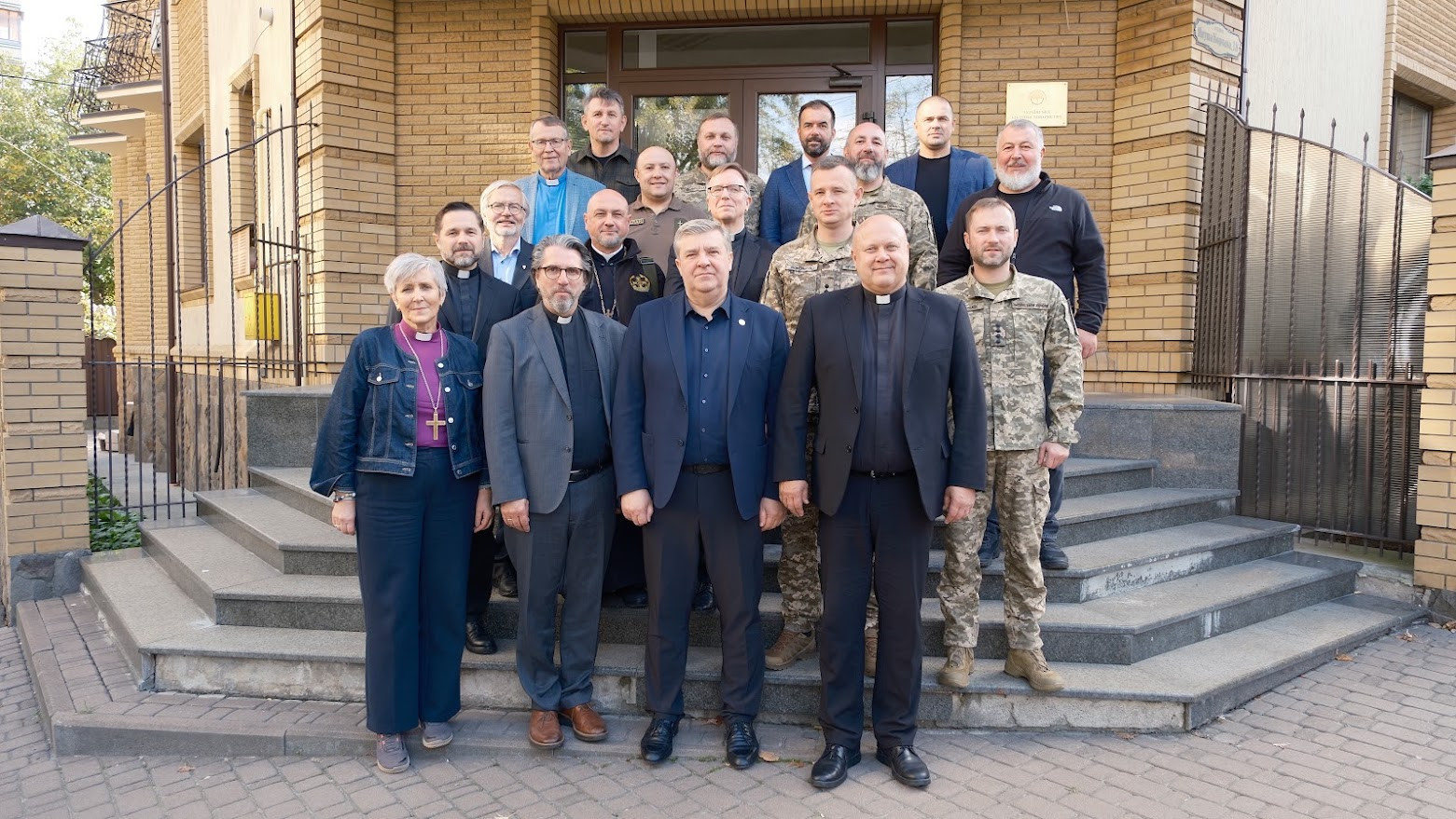 Досвід служіння в умовах війни: українські капелани поділилися викликами з делегацією Церков Норвегії