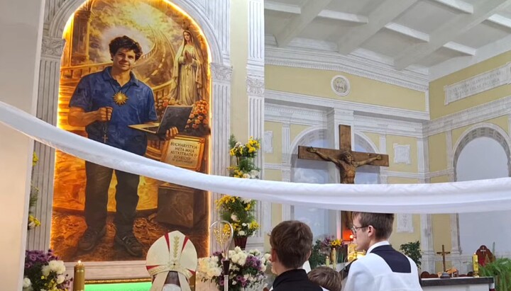 У католицькому храмі Білорусі повісили ікону, створену ШІ